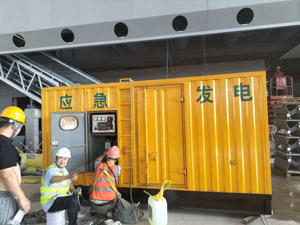 扶绥怎样判断空气滤清器是否需要更换？